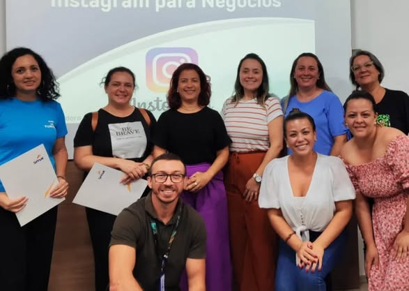 Tem raízes numa peça de literatura clássica em Latim em Tem raízes numa peça de literatura clássica em Latim em